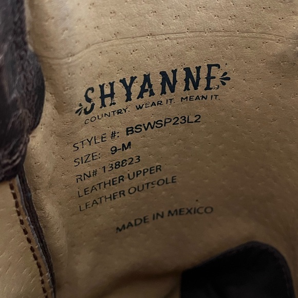 Shyanne Women's Western Boots - Broad Square Toe - Picture 2 of 6